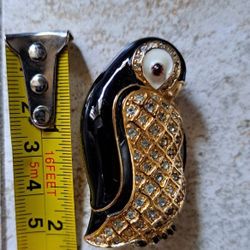 Beautiful Vintage JUDITH LEIBER Enamel & Crystal Penguin 🐧 Brooch