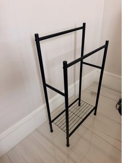 Towel rack