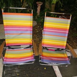 2 Nice Folding Beach Chairs Have Carry Straps To 20 Set Final Price