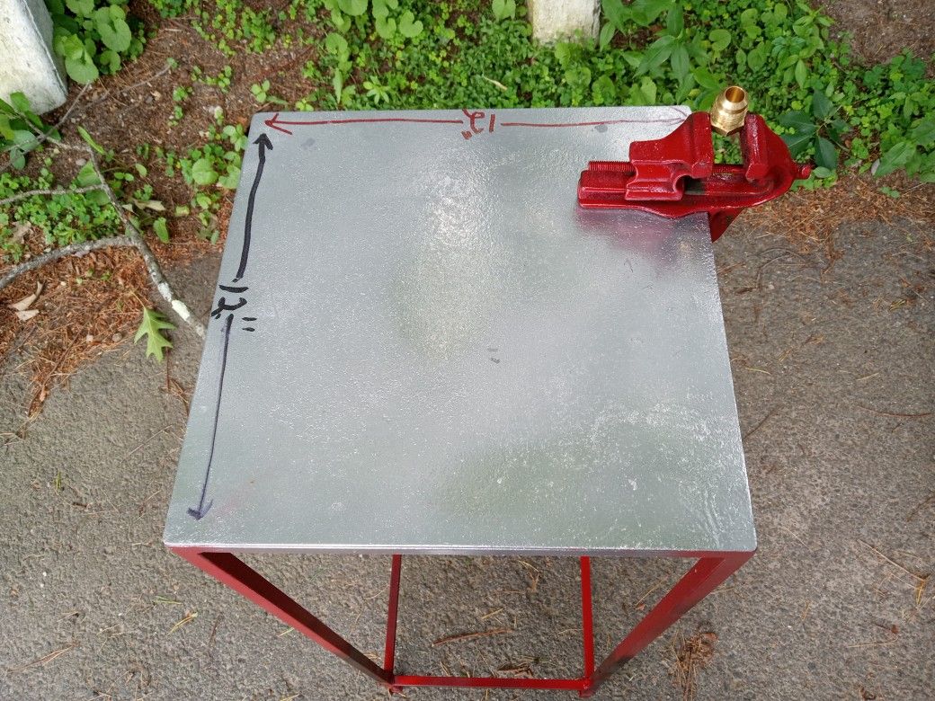 1/2 S T E E L Mini Workbench