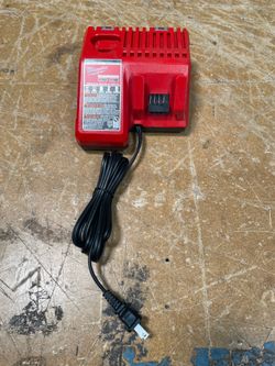 Milwaukee m18 m12 charger