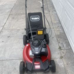 21 in. Recycler Briggs and Stratton 140cc Self-Propelled Gas RWD Walk Behind Lawn Mower with Bagger