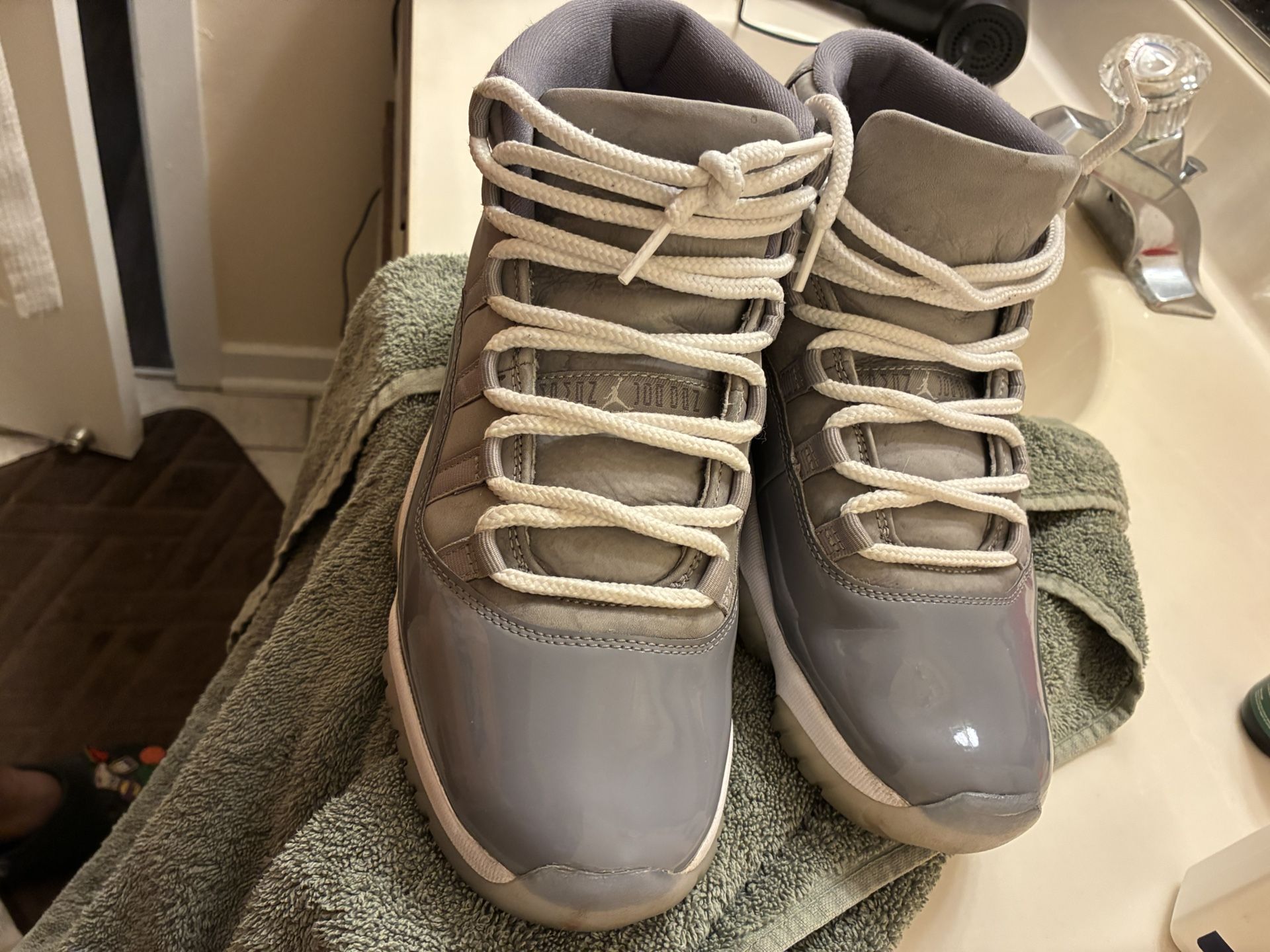 Air Jordan Retro 11 Cool Grey