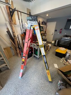 Werner “ lean safe” adjustable ladder 6-10 ft