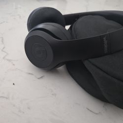 Beats By DR. Dre Beats Solo 3, Almost Brand New