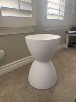 Hourglass Stool