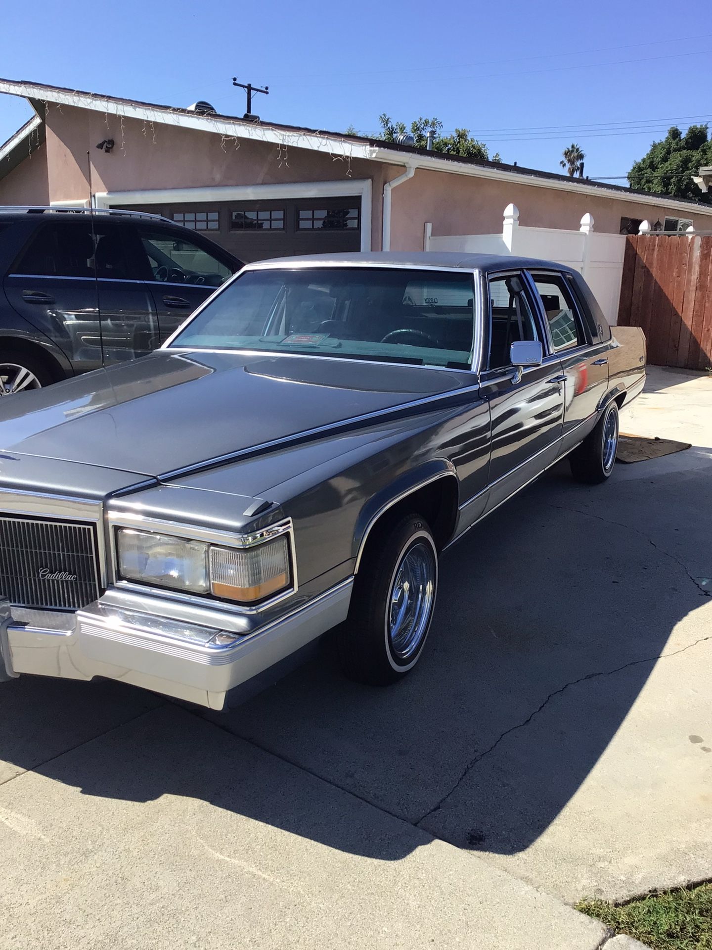 1990 Cadillac Brougham