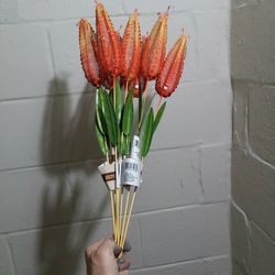 7 Flowers Metal   NEW