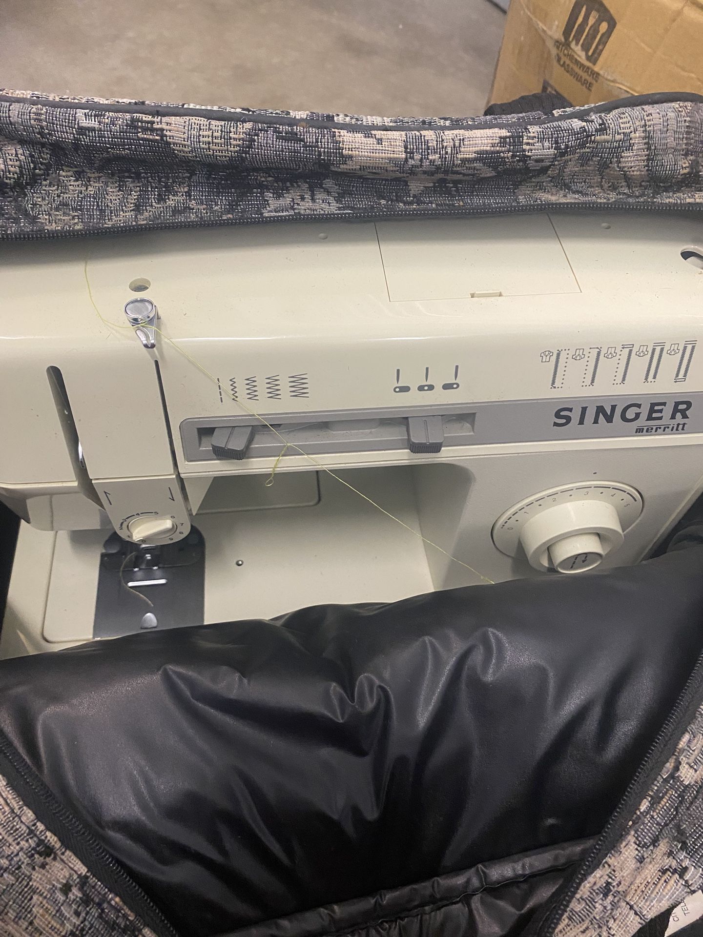 Singer Sewing Machine