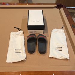 Gucci Slides (size 8)