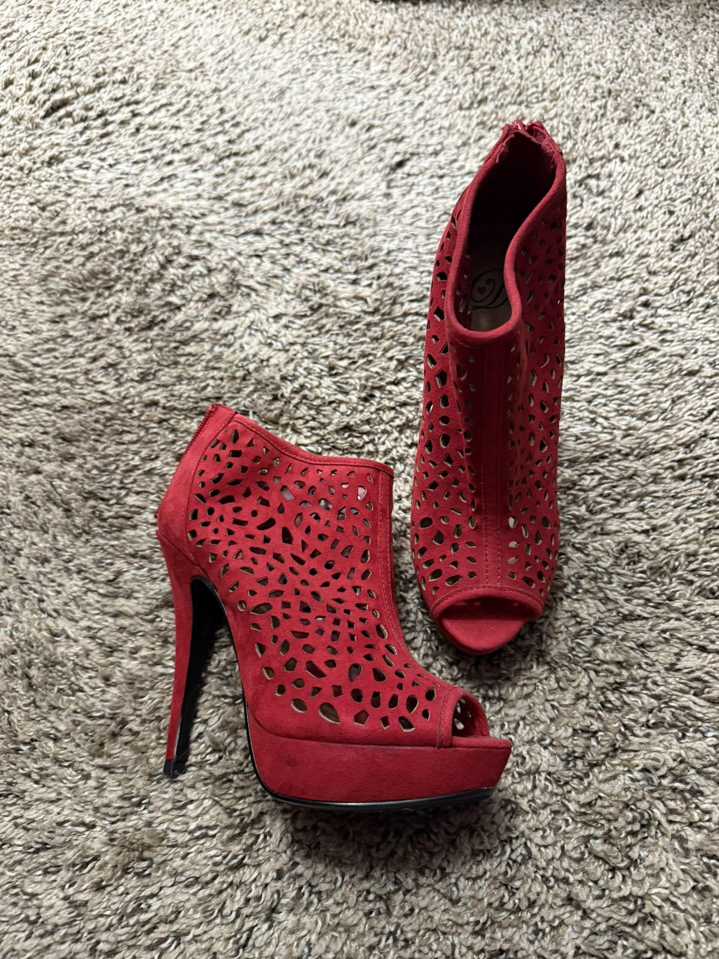 Red Open Tor Heels 