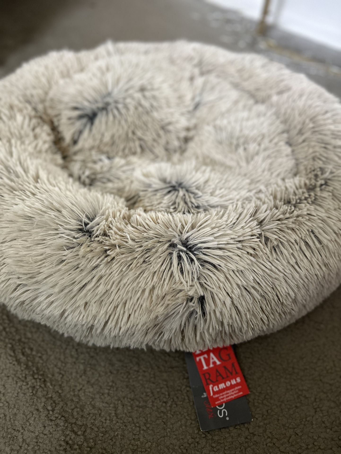 Best Friends By Sheri Donut Dog Bed lux