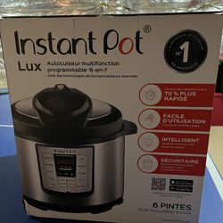 New in box Instant pot