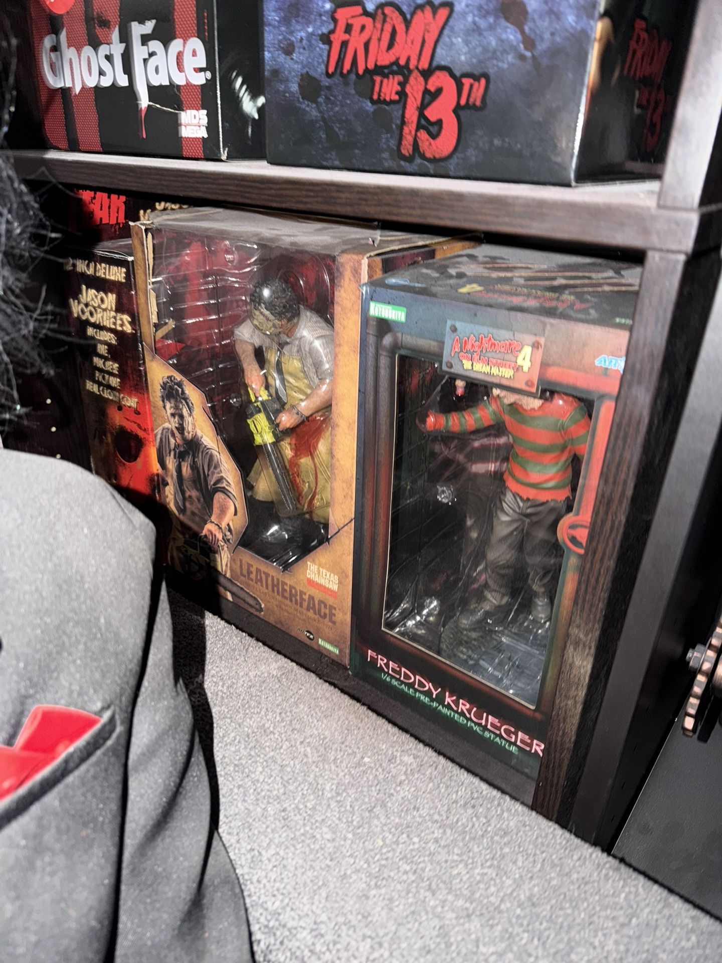 ART FX 12 INCH LEATHERFACE STATUE. BOX INCLUDED BOX NEW