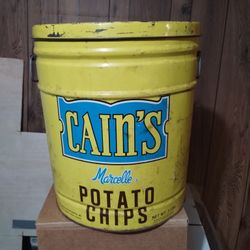 Vintage Collectible Tin. 