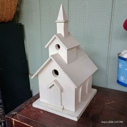 Handcrafted Wooden Church Birdhouse – Rustic Farmhouse Decor