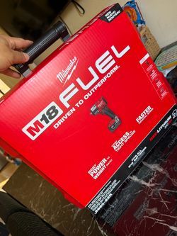 New mid torque impact set