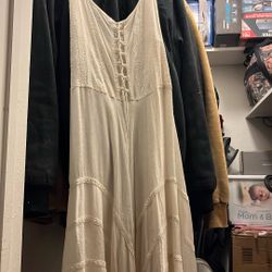 Sa Pogee World Over White Dress 