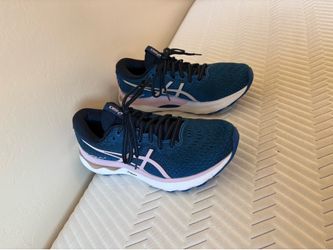 New Asics Gel Nimbus Running Walking Shoe
