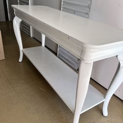 Elegant White Console Table / Entryway Table