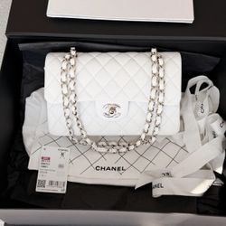 CHANEL bag