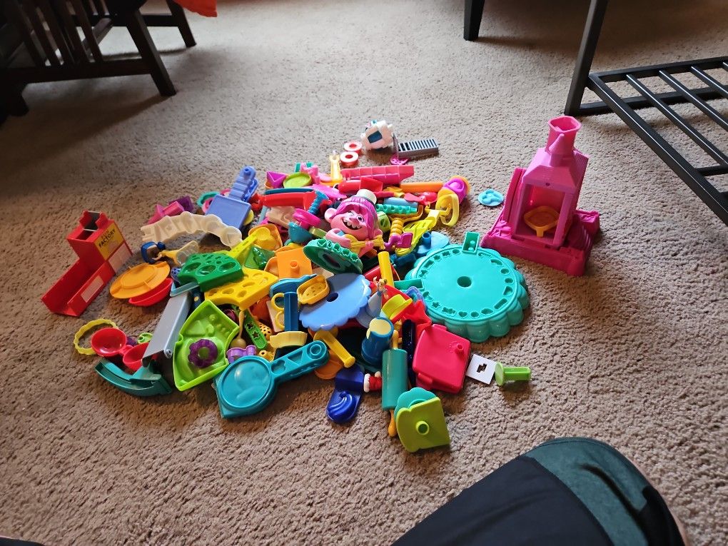 Play Doh Accessories 150+ Pieces