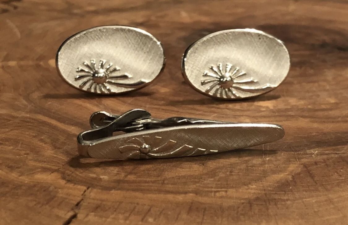 Vintage Swank Silver Tone Starburst Sunburst Cufflinks & Tie Clip Swanky