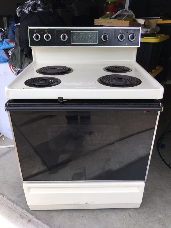 Vintage stove oven General Electric for Sale in Aliquippa, PA OfferUp