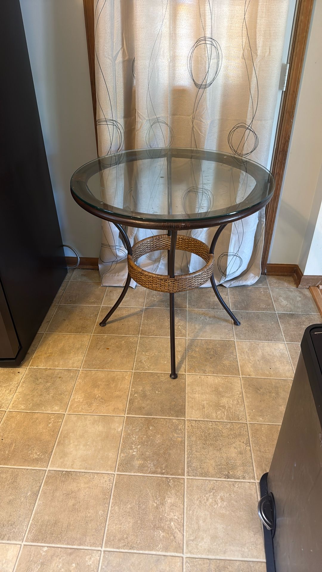 Bakers Rack & Glass Wicker Table