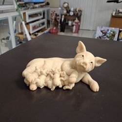 Mama Pig With Her 6 Piglets "The First Supper" Carved & Polished Stone By Quarry Critter Collection 7" X 4"