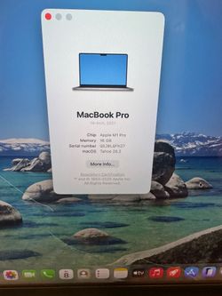 MacBook Pro 14” broken screen. Working fine.