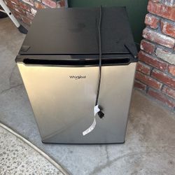 Mini Fridge With Freezer