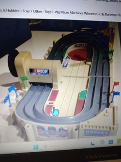 Vtg Micro Machines Winner Circle Raceway Playset