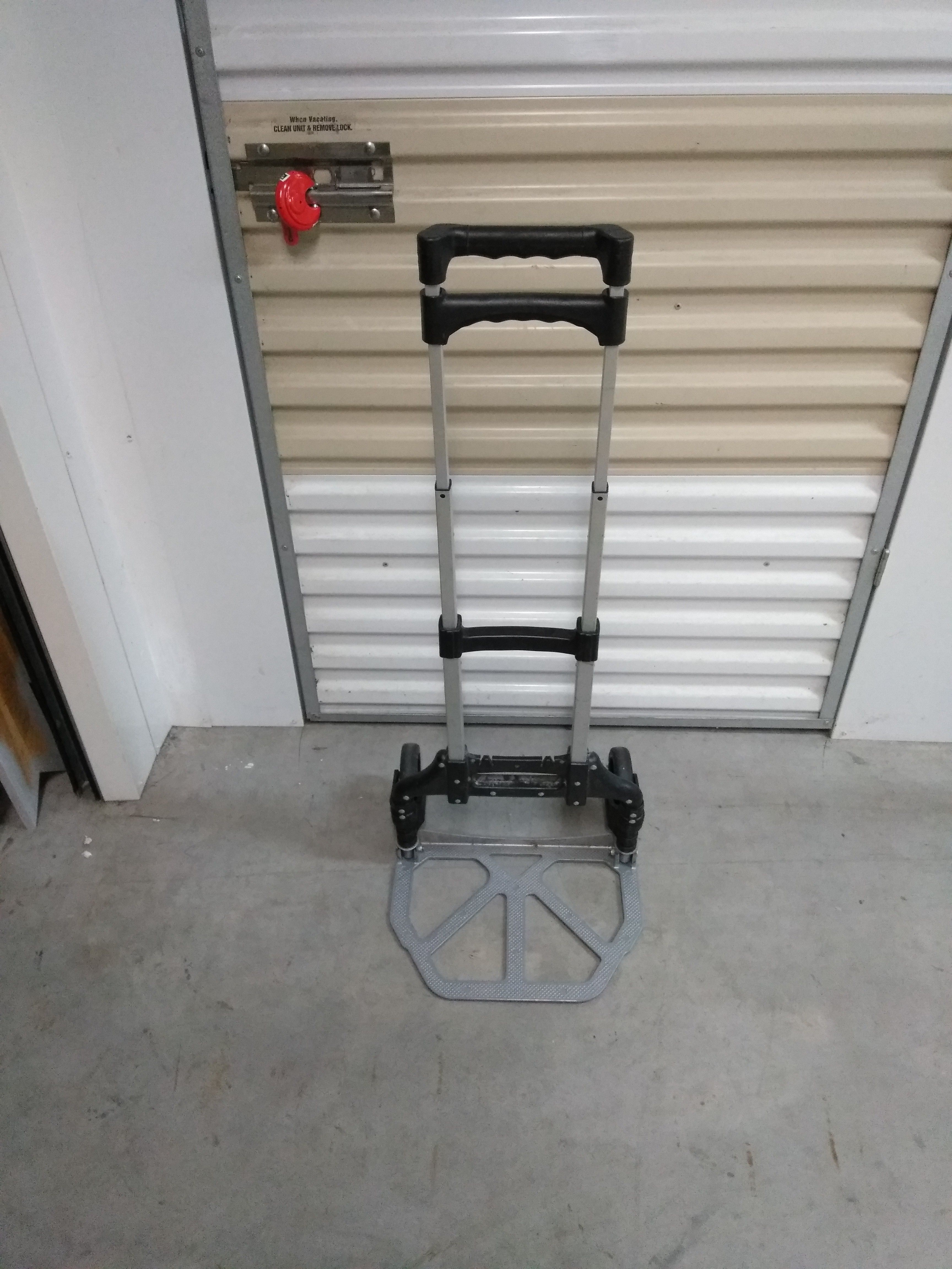 Foldable metal cart