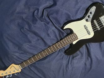 Fender Squier 5 String Bass Guitar