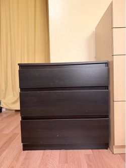 Three drawer dresser