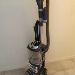 Shark Vacuum Cleaner, Like New