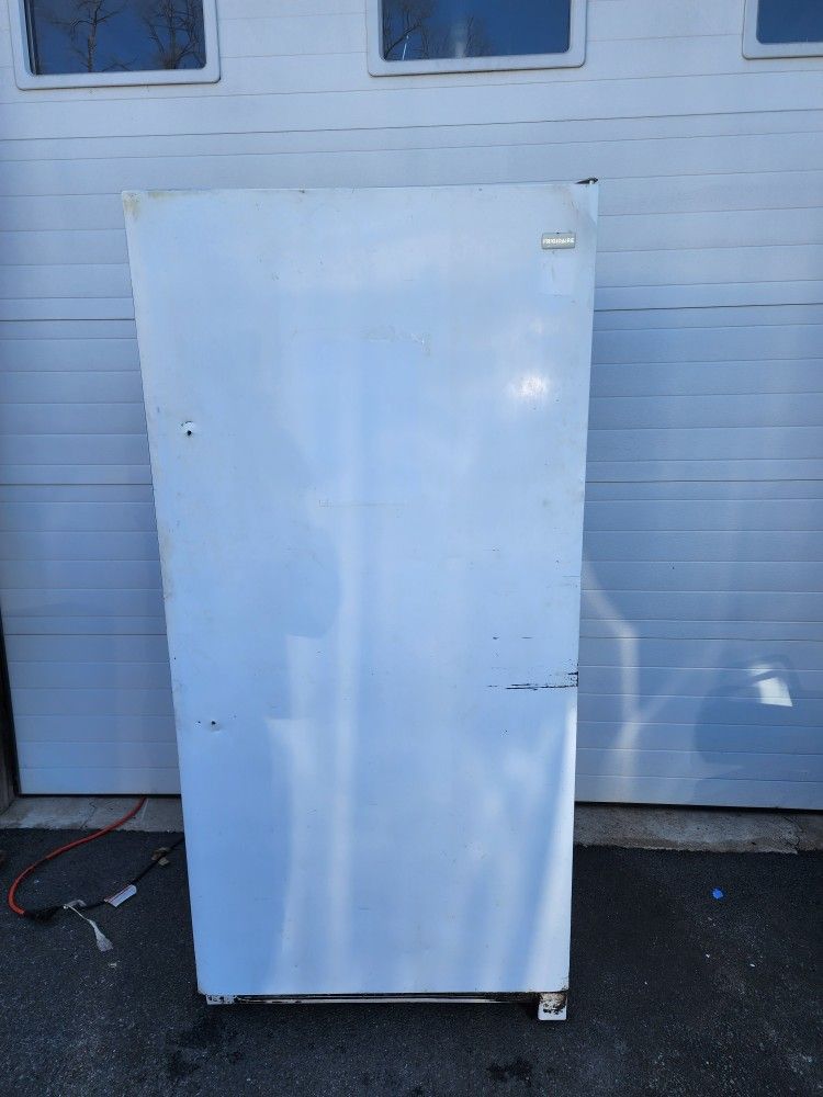Frigidaire 20.2-Cu. Feet Frost-free Upright Freezer
is in good working condition
