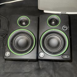 CR3  Creative Reference Multimedia Monitor  FOR PARTS