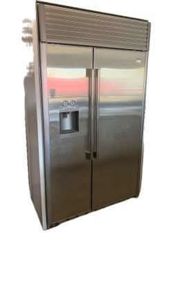 BROKEN 48” Refrigerator NOT Cooling Parts Scrap Metal HEAVY, already uninstalled