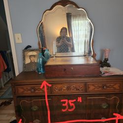 Antique dresser With mirror And Vanity 