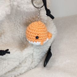 Small Amigurumi Whale Backpack charm. Crochet little whale bag charm. Whale Keychain.