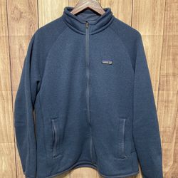 Patagonia Large Men’s Full zip fleece sweater jacket blue