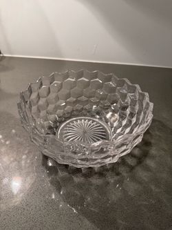Vintage Clear Pressed Glass Ashtray / Catchall – Diamond Point Honeycomb & Sunburst Pattern