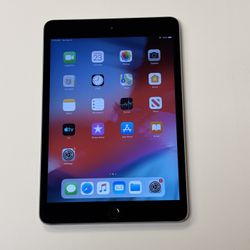 Apple iPad Mini 3 3rd Generation 16GB 7.9” Wi-Fi Tablet
