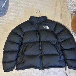 North Face 700 Puffer Size Large