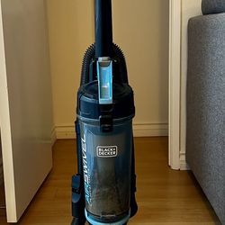 Black+Decker Vacuum