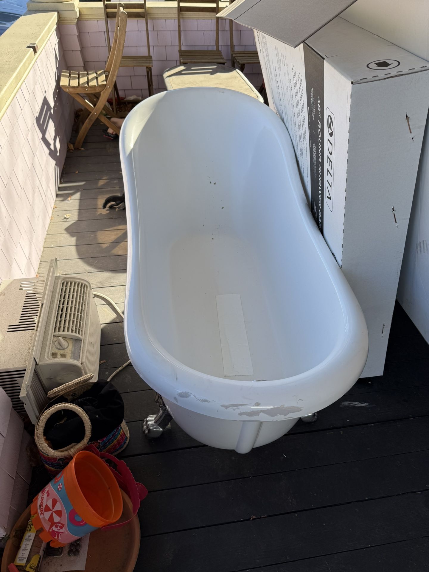 Free Claw Foot Tub