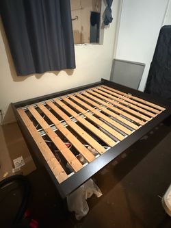 King bed frame