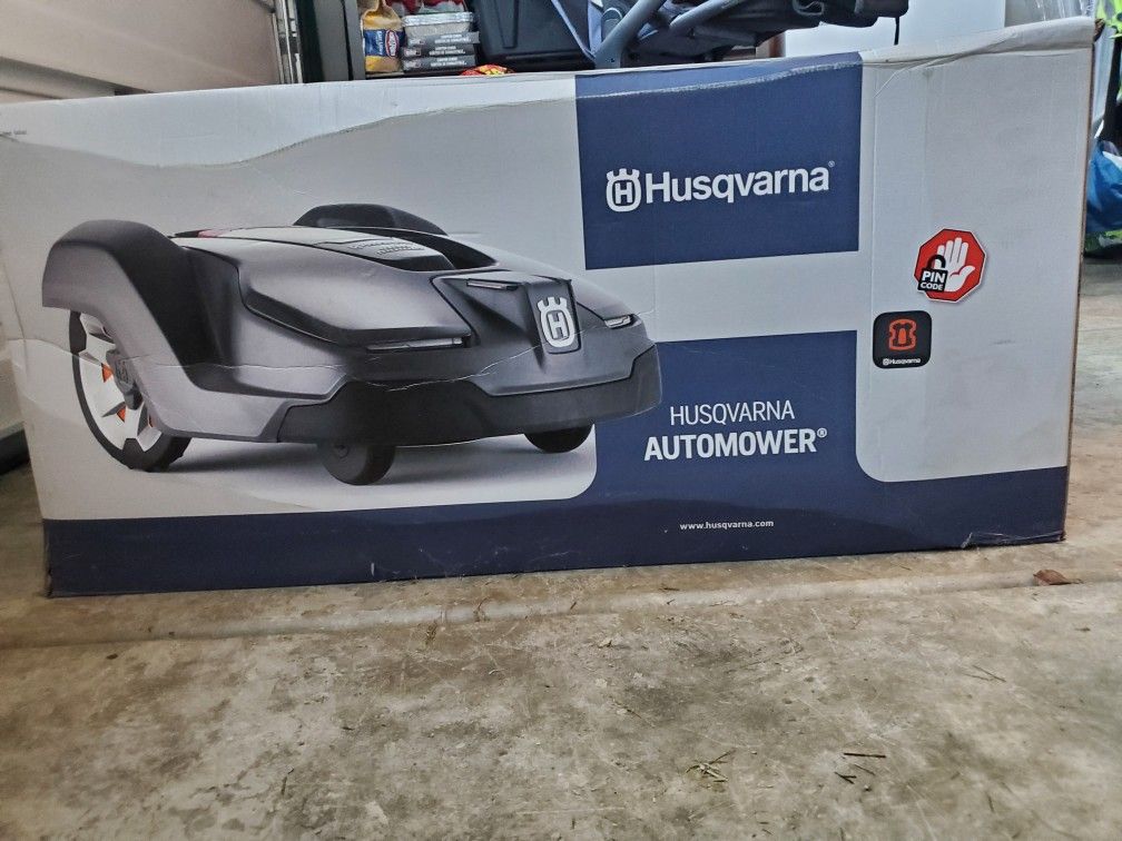 Husqvarna Robot Lawn Mower 430X NEW!